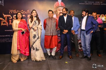 TSR Felicitates Gautamiputra Satakarni Team